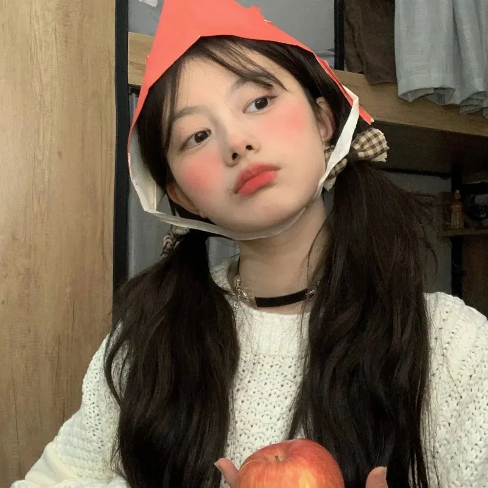 怪物少女妮莫娜